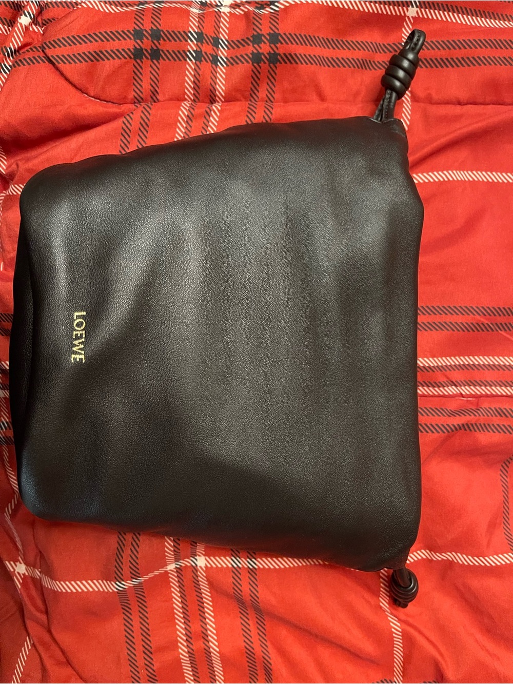 Loewe Black Leather flamenco Bucket Bag with Gold Logo - Picture 3 of 11